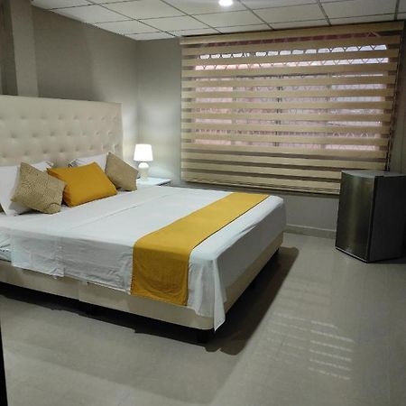 Royalinn Гуаякуил Екстериор снимка